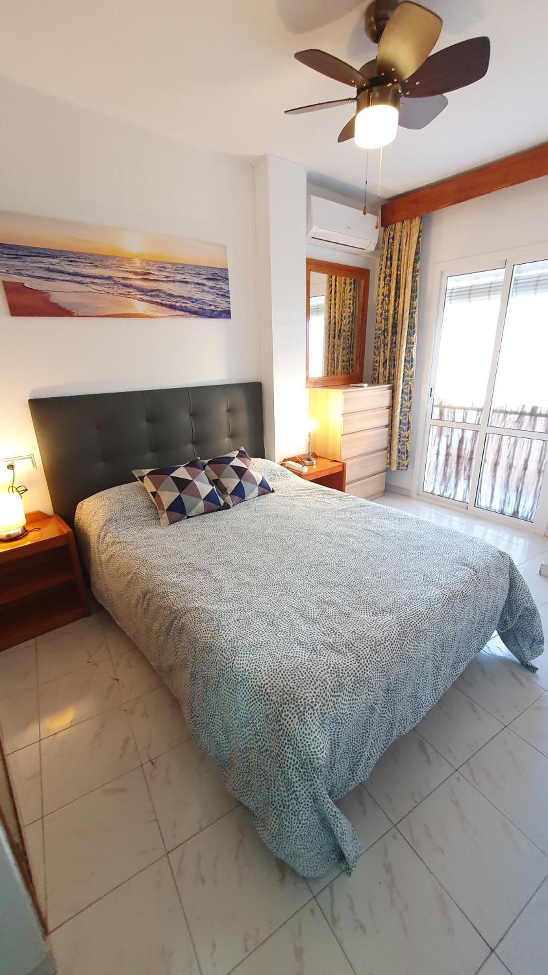 Apartamentos Eduardo Rico Nerja Bilik gambar