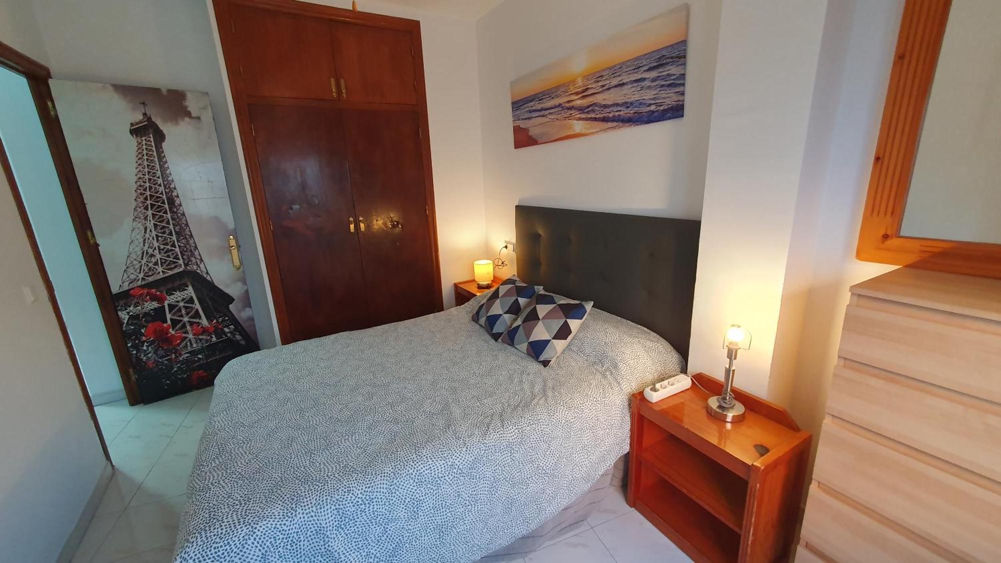Apartamentos Eduardo Rico Nerja Bilik gambar